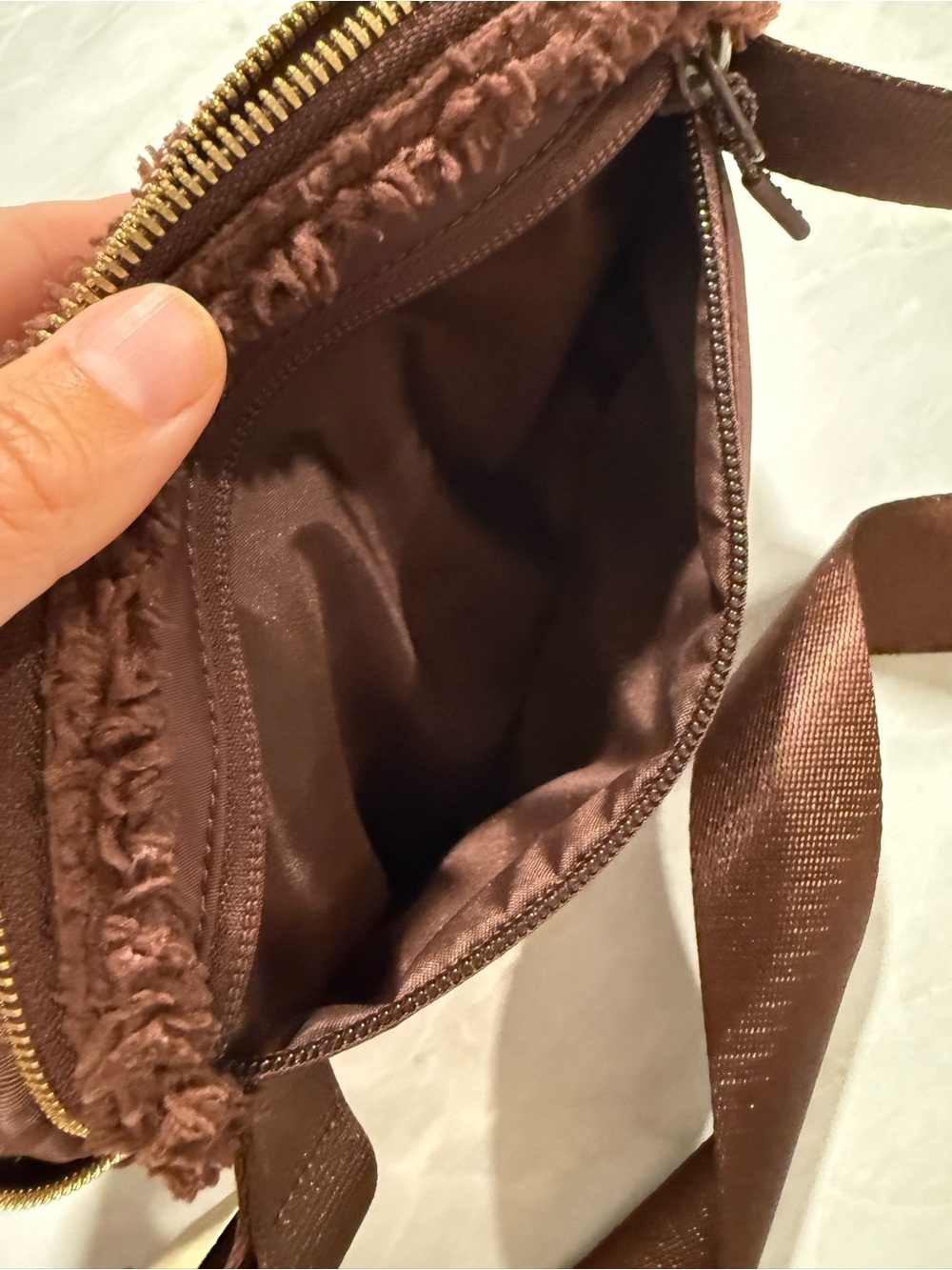 Lululemon Everywhere Belt Bag 1L Fleece - Picture 6 of 6